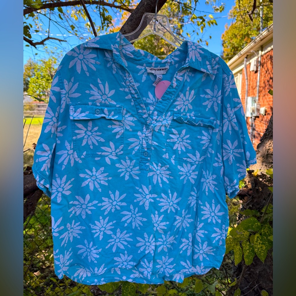 Vintage blue floral top